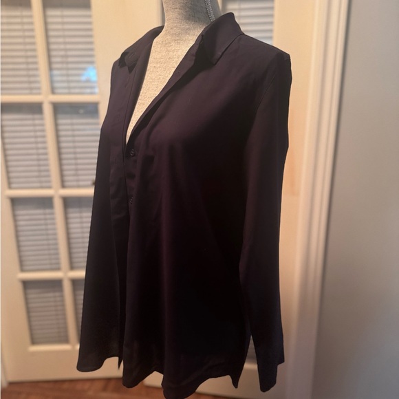 Uniqlo Rayon Blouse - Picture 4 of 6